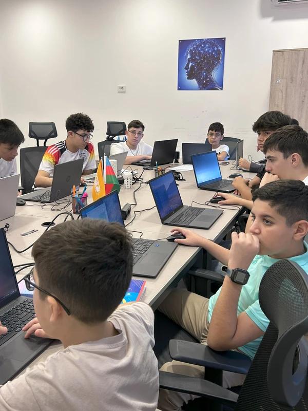 IT və Kompüter Mühəndisliyi Dərsi