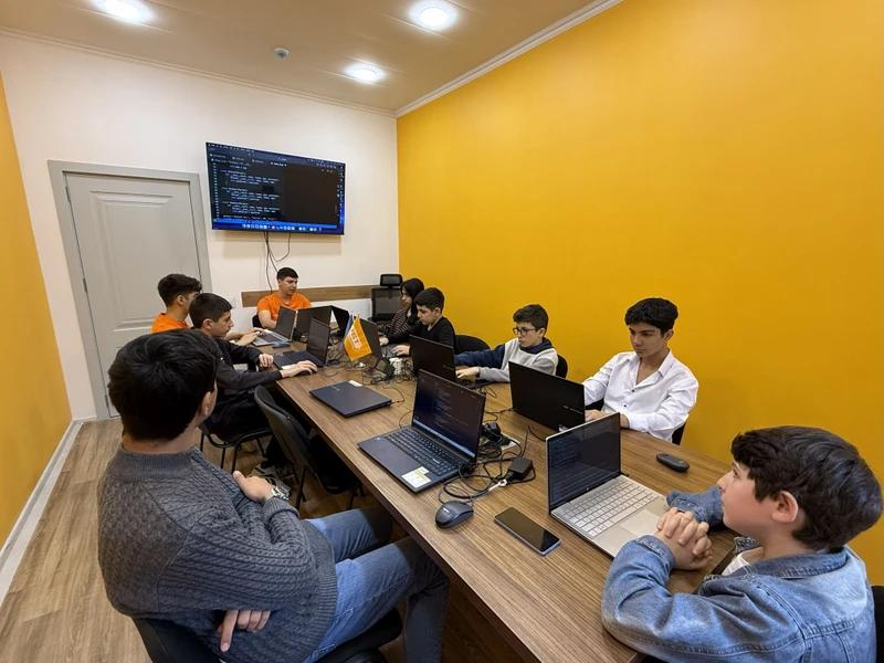 IT və Kompüter Mühəndisliyi Dərsi